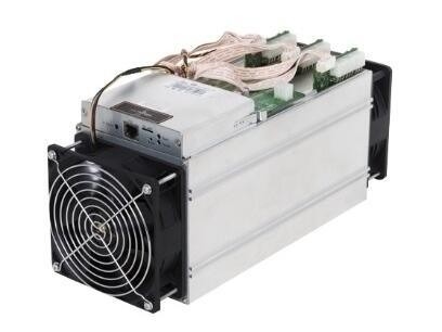 Mô hình Antminer S9 Se 16/17 từ thuật toán Sha-256 của Bitmain Mining với Hashrate tối đa là 16 / S